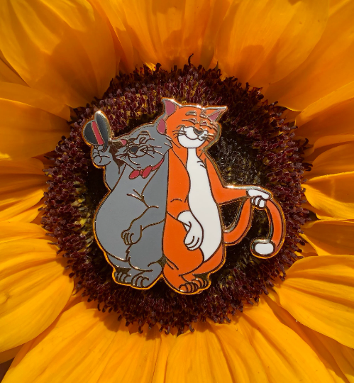 O’Malley and Scat Cat Aristocats Hard Enamel Lapel Pin Badge